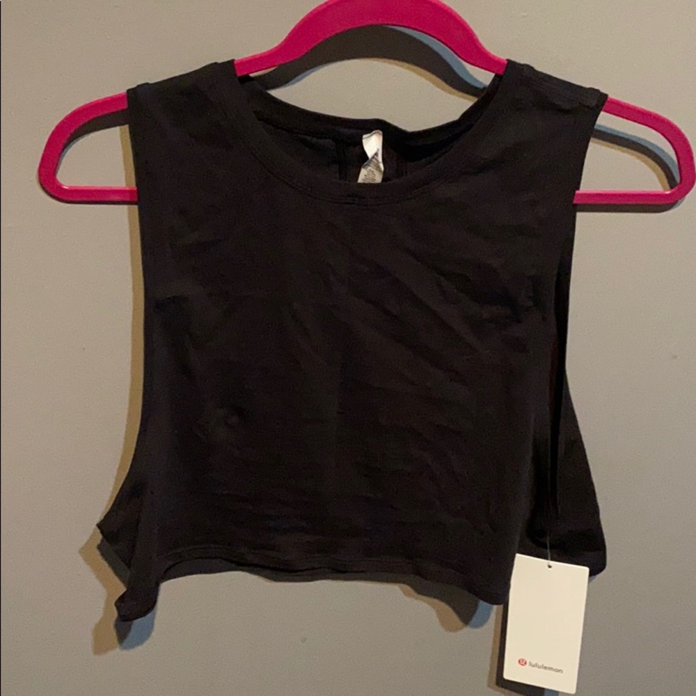 Lululemon crop tank
